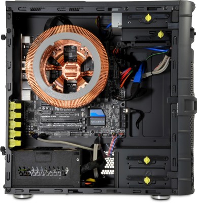 Photograph showing the internal PC layout (click to enlarge)